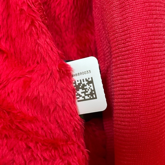 The North Face Women’s Osito Jacket In Red - Picture 8 of 10